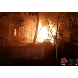 安乡县城一天发生两起火灾  消防部门提醒注意防火