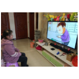 冷水滩梅湾小学：学生在家收看《在战“疫”中成长》疫情防治专题课