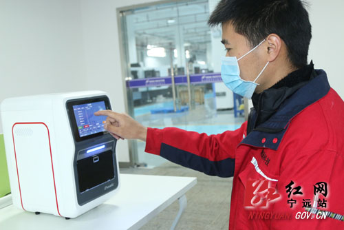 湖南永州：服务抗疫 核酸提取仪生产忙1000 拷贝.jpg
