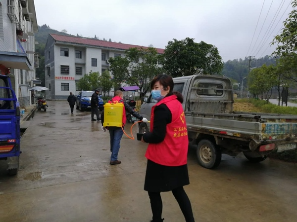 醴陵：为易地扶贫搬迁集中安置点筑起“防疫墙”