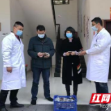 张家界：暖心中药汤剂 助力战疫一线