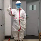 “见彼苦恼，若己有之” 防疫一线医护人员泪目