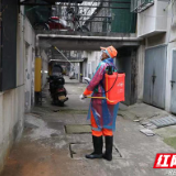 株洲城管温暖举动赢得残疾工人一致“点赞”