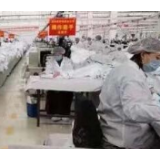 河北石家庄紧急赶制1万件医用防护服连夜疾驰发往武汉