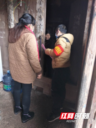 黄金坳镇：扶贫工作队，战疫前线的勇士们2.11(2)900_副本.png