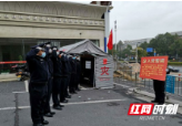 益阳朝阳公安“突击队”：“挺”进医院隔离病房