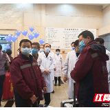 最美的情话莫过于：你去“前线”，我守“阵地”