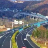 交通运输部：疫情防控期间全国收费公路免收车辆通行费