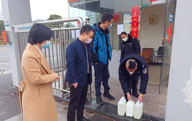 渌口区:157名干部结对指导企业复工复产