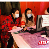 抗疫一线的坚守者 守护群众的“排头兵”