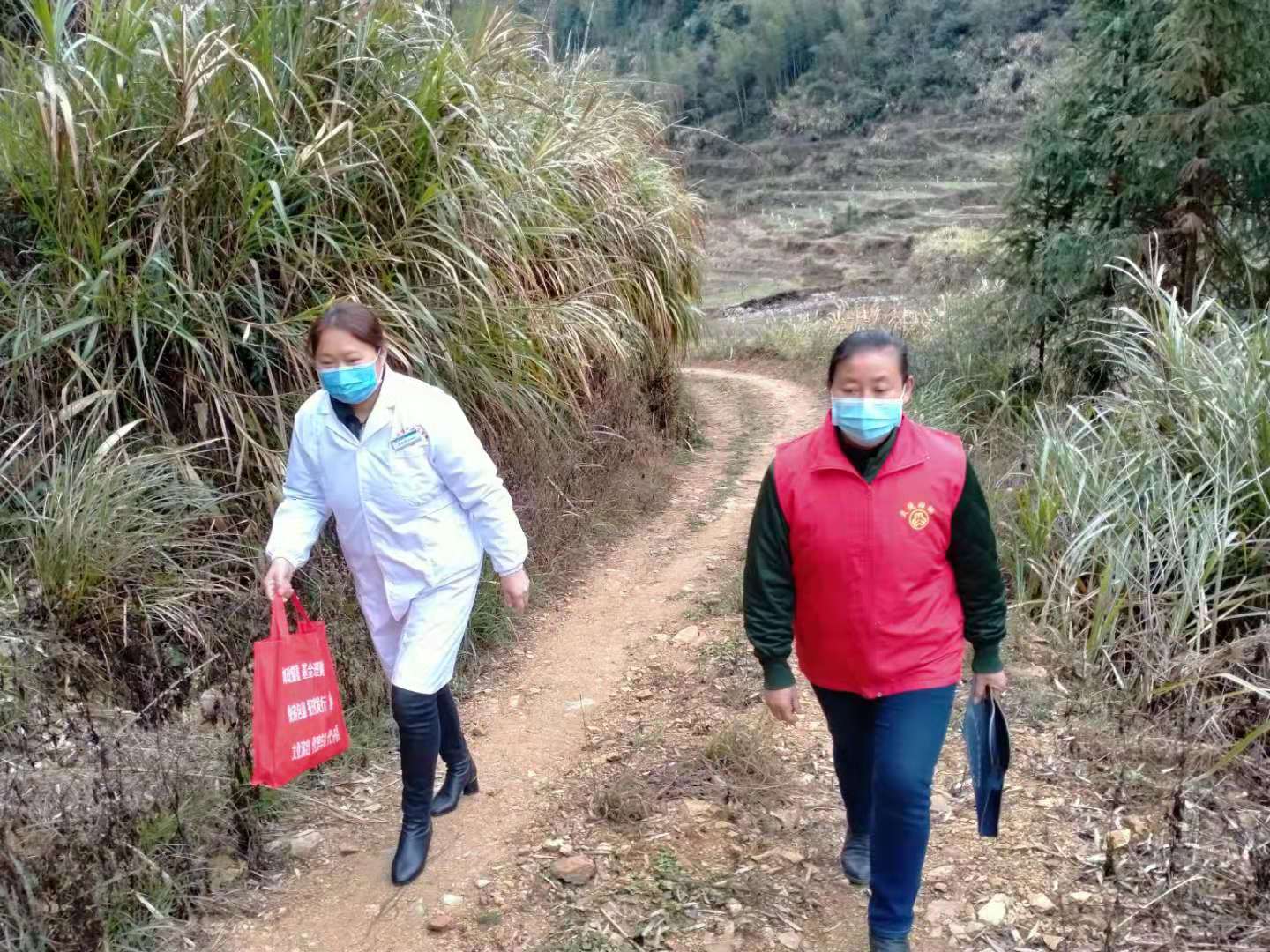 e41bf341968cb8891bcbe3552cbd811.jpg e41bf341968cb8891bcbe3552cbd811.jpg