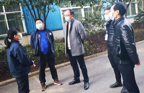 政企同心 共战疫情 娄底市教育局慰问驻企抗疫联络员