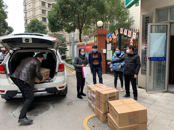 长沙市商务局捐赠防疫物资.jpg