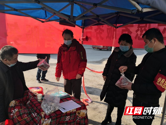 张家界市场监督管理局深入联点社区督导疫情防控和指导企业复工复产工作