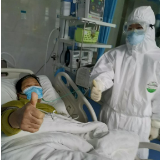 疫情防控人员风采①｜张海燕：第一位走进隔离区的护士长
