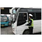 阳辉宁：警徽当头 战疫我优先