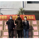 高端时装制造侨商 快速转产隔离服