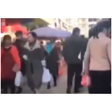 “解禁”不等于随意，呼唤理性错峰出门