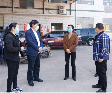 【防疫复工两手抓】江小忠督查指导企业复工复产和疫情防控工作