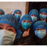 她在医护前线，他在铁路一线