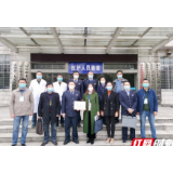 岳阳税务：爱心捐款情暖白衣天使