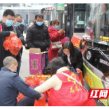 泸溪“返岗复工直通车”助农民工安全返岗