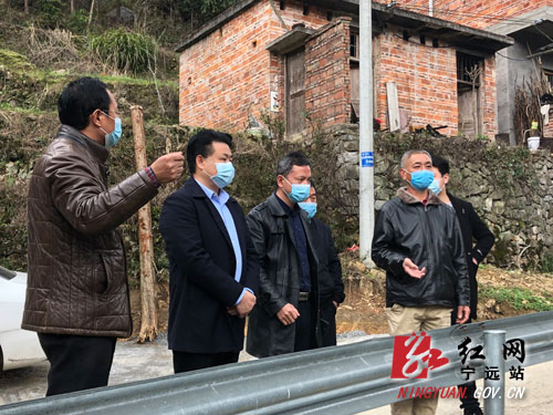 宁远县教育局：防疫扶贫两不误1000 拷贝.jpg