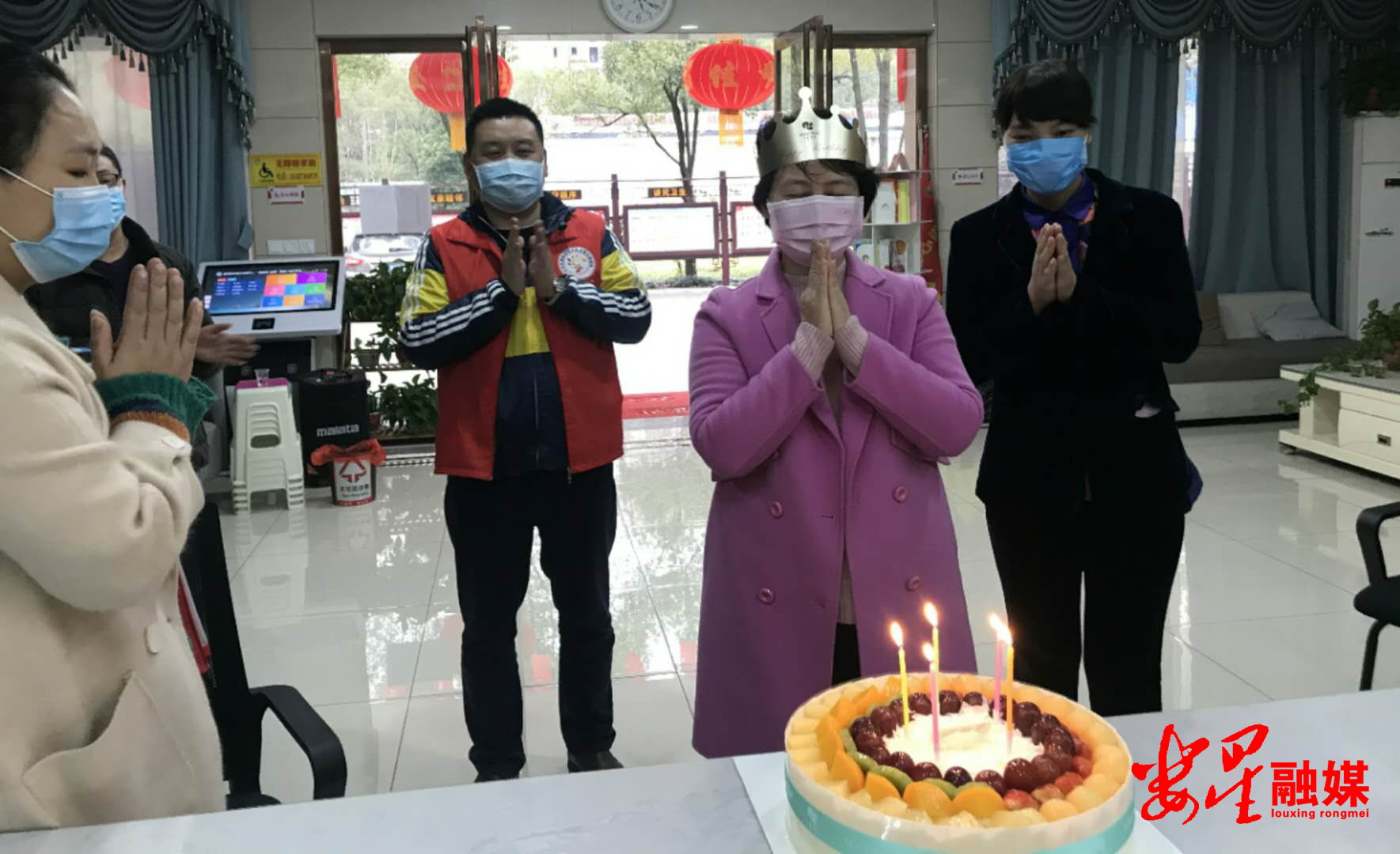 8f4bb86c1f3ce0cf23eafa209c90baa.jpg 8f4bb86c1f3ce0cf23eafa209c90baa.jpg