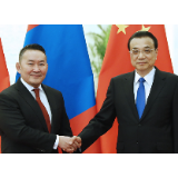 李克强会见蒙古国总统巴特图勒嘎