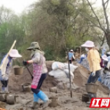 江华：河道修建火热进行中