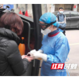 新邵小塘镇：就业专车解民忧 返岗务工不用愁