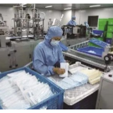 第一时间把食品送到“前线”去！银行加油！