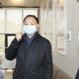 郑建新调研城市绿化工作时要求：给长沙“增花添彩” 让市民赏心悦目
