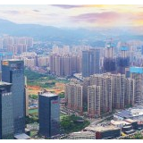 小伙愿做防控“守门人” 娭毑暖心每天送热茶