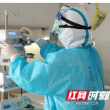 战“疫”前线日记｜她笑了，我哭了