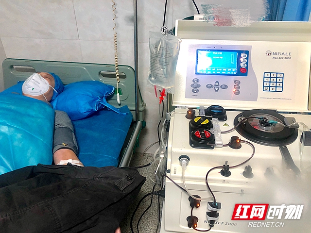 湘潭市首例新型冠状病毒感染康复患者捐献血浆。.jpg