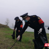 春雨惊春好时节 江畔最美城管人