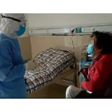 经过5天的抢救 余奶奶从ICU病房治愈出院
