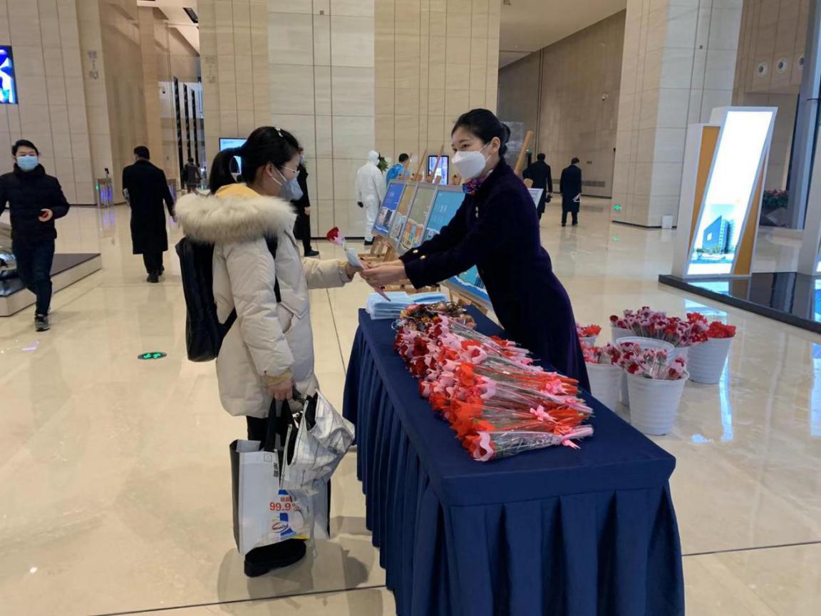 滨汇社区、楷林物业为复工的女性同胞送上节日问候.jpg 滨汇社区、楷林物业为复工的女性同胞送上节日问候.jpg