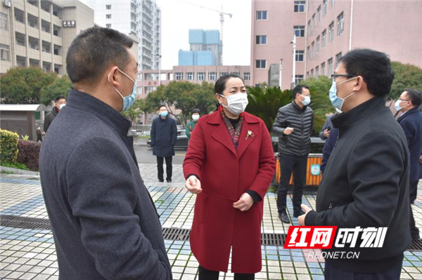 文柳平 袁愈雄 杨中奇)3月6日下午,娄底市人民政府副市长李有才采取