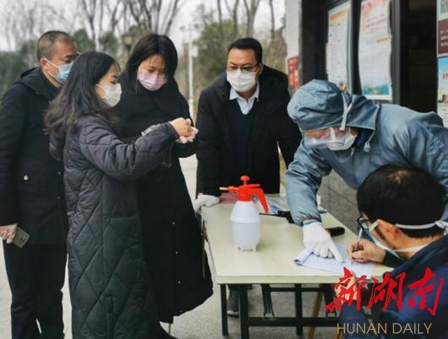 江雅园物业项目经理汤海霞.jpg