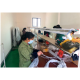州门司镇：扶贫车间开业投产助脱贫
