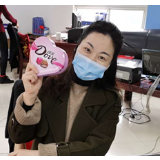 甜蜜礼物赠抗“疫”巾帼 共度特殊妇女节