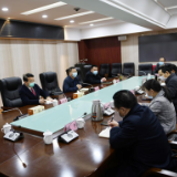 岳阳楼区：以实绩论英雄 让实干者得实惠