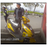 芷江交警查获一起男子无证还驾车上路的违法行为