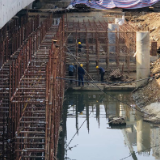 汨罗：抢晴复工，荣家路人行桥预计两个月完成建设