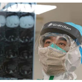 火神山医院重症医学一科宋立强:用诗记录战疫时光