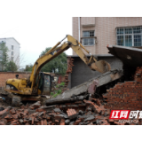 汨罗镇2020年首次拆违，拆除4栋200多平方米