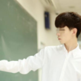 请学生打赏的网红教师被曝照片造假、学历存疑，涉事公司致歉
