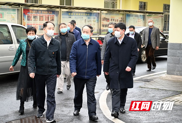 唐厅长在郴州市军干所督促检查防疫工作1.jpg